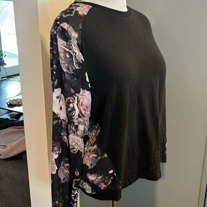Floral long sleeve blouse